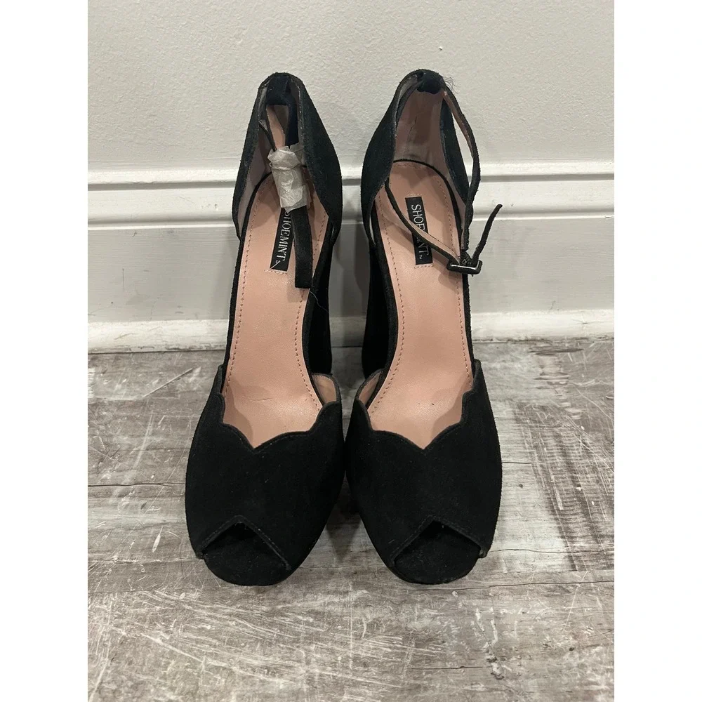 Shoemint ships high